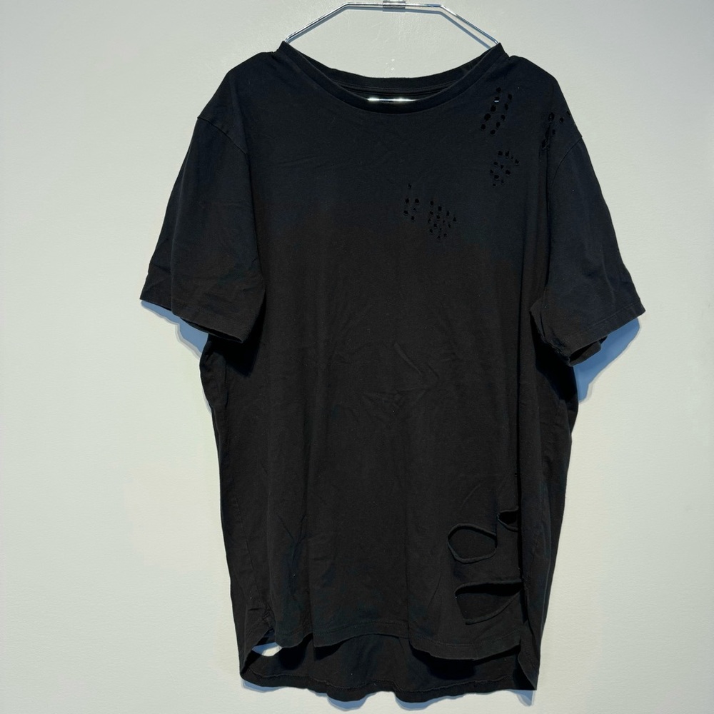 🛍️4 for 20$ / Urban Black Distressed T-Shirt / Black / L